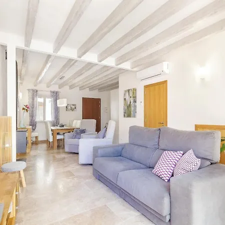 Margarita - Modern Townhouse With Private Pool *