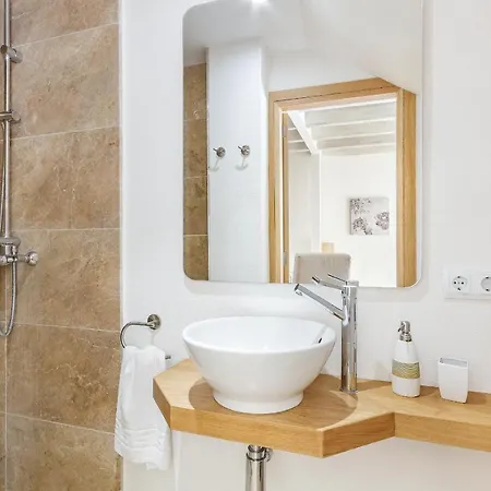 Prázdninový dům Margarita - Modern Townhouse With Private Pool *
